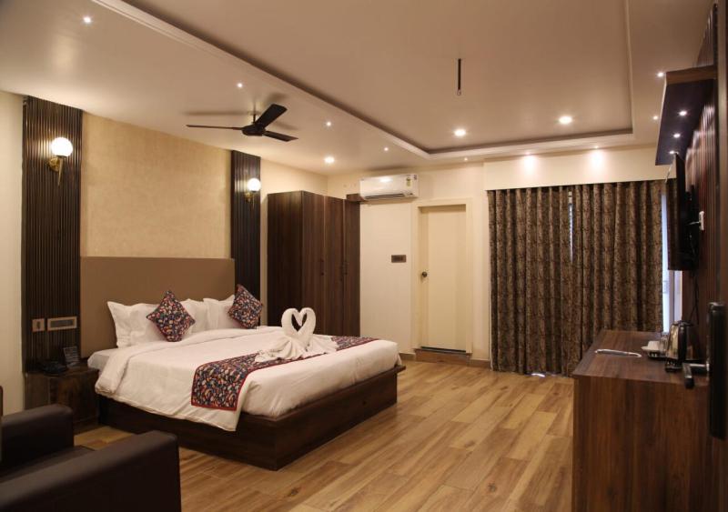 Dakshin Suites Srikakulam Экстерьер фото